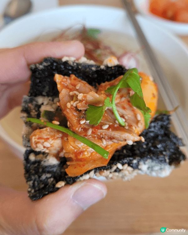 1碗看似簡單的雞湯飯，其實包含著廚師的心思和心意～ 清湯溫柔...