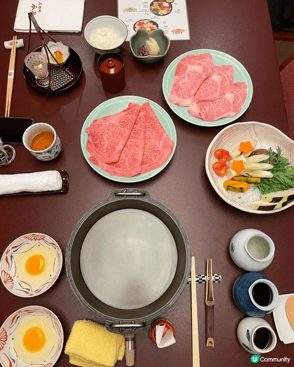 日本美食絕對讓人垂涎欲滴！壽喜燒的醇厚湯底、拉麵的彈牙麵條、...
