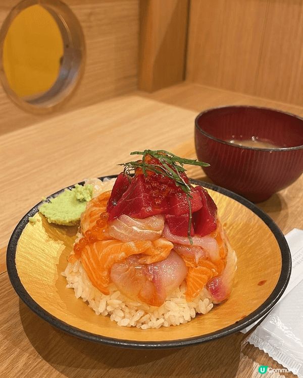 日本美食絕對讓人垂涎欲滴！壽喜燒的醇厚湯底、拉麵的彈牙麵條、...