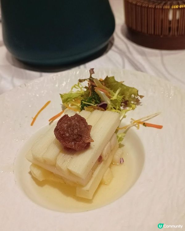 盡覽維港景色 ~ 品嚐高質菜式