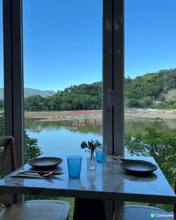 秋冬係大埔小白露餐廳享受美食同美景，不但可以見到小白露飛過，...