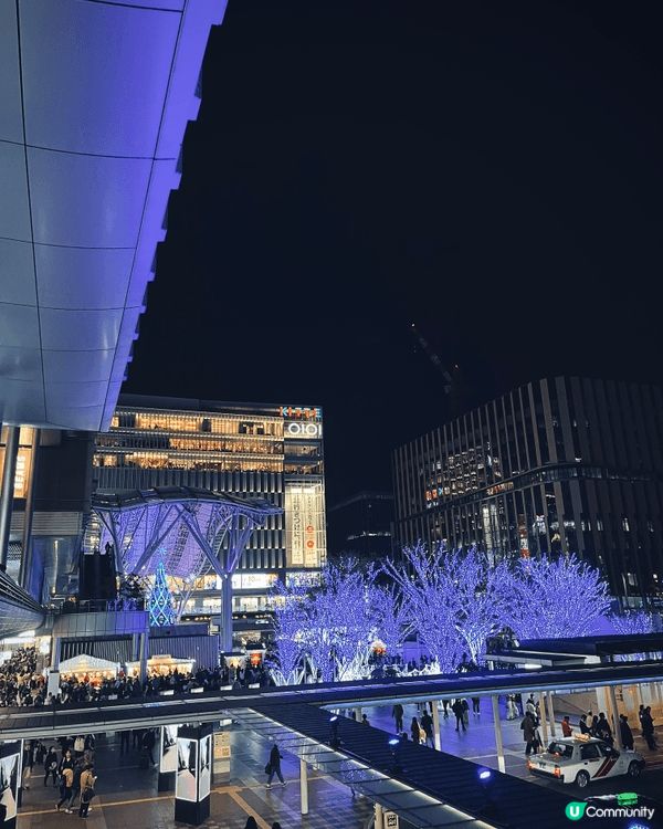 每年JR博多駅巨型聖誕樹都是必影福岡地標，充滿節日氣氛，今年...