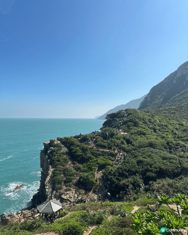 深圳鹿嘴山莊（人魚洞）被譽為「深圳天涯海角」，係《美人魚》電...