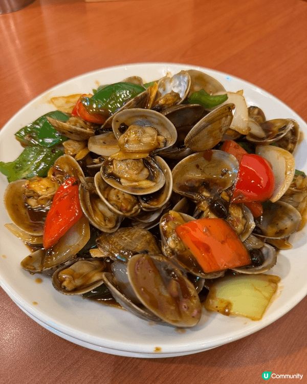 收工想食宵夜，一定諗起《楚撚記大排檔》以本地情懷霓紅燈牌為店...