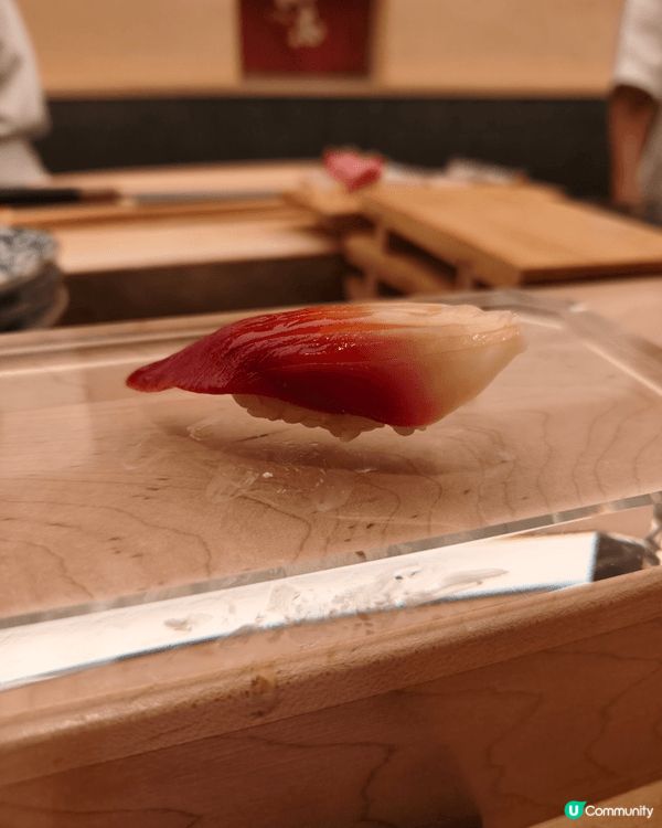 呢間係一間叫小志既日本店，係食omakase. 都有得散叫壽...