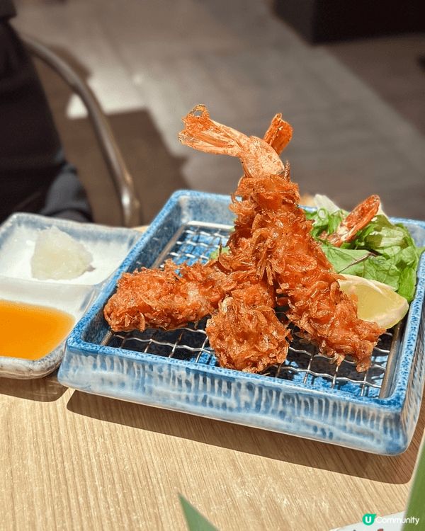 呢間達摩主題嘅日式餐廳🇯🇵裝修風格好日系，設有達摩神台、打卡...