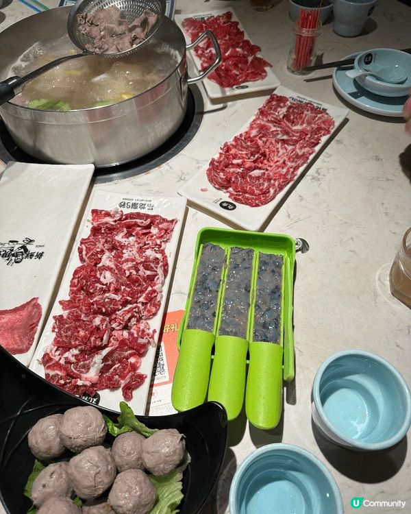 呢間係廣州既丸香牛肉火鍋，牛肉味重，肉質冧滑，性價比高，外表...