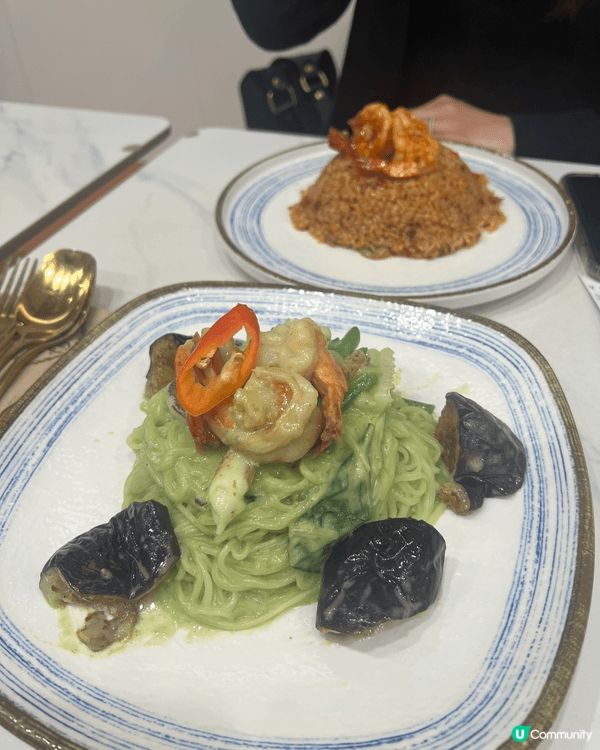 選舉日去左沙田新城市行街，行行下見到泰茶ChaTraMue ...