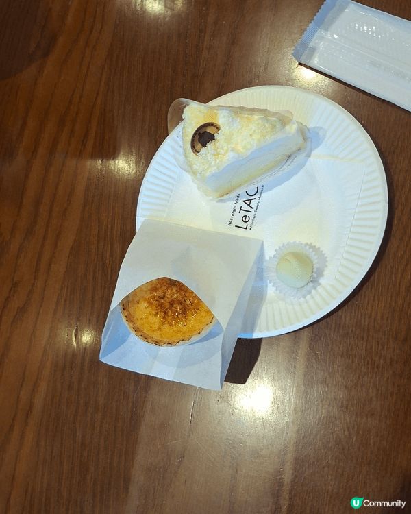 去小樽，一定要LeTAO食甜品，食原味芝士蛋糕是指定動，作最...