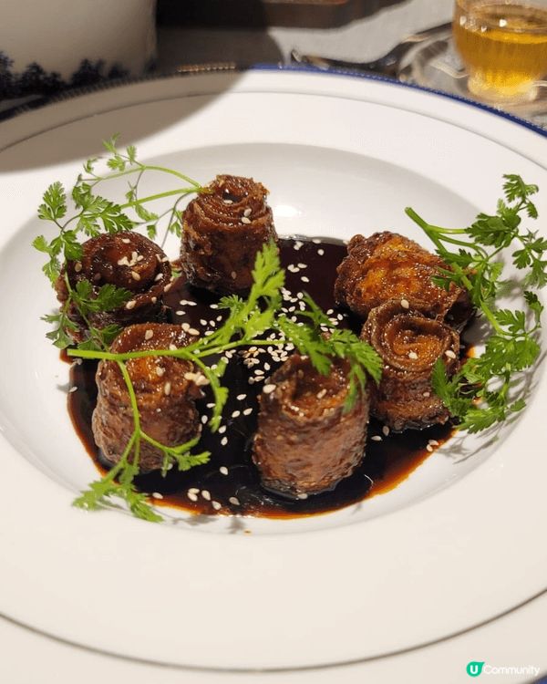 第一款係帶子釀牛肉，係當時去葡萄牙旅行舖頭試到嘅。一食落去發...