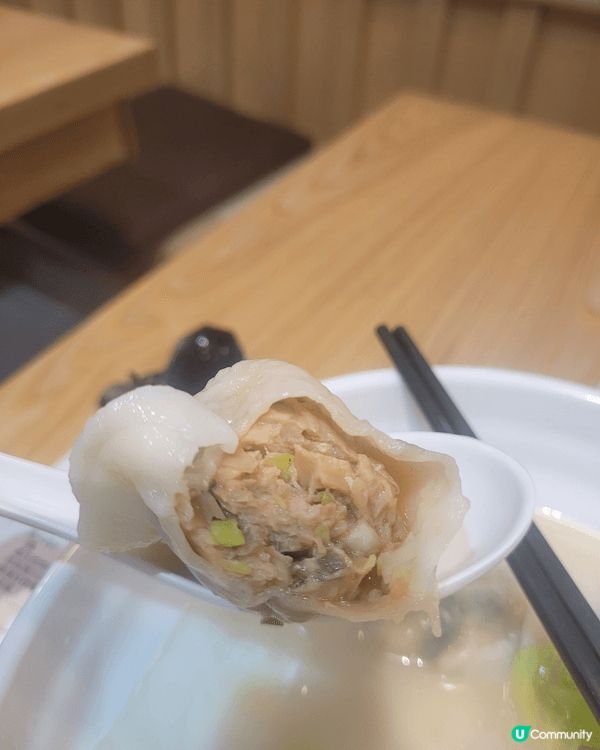 #元滿餃子 魚唇鮮骨魚湯每日新鮮熬製，傳統同特色餃子任君選擇...