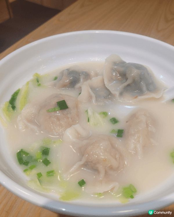 #元滿餃子 魚唇鮮骨魚湯每日新鮮熬製，傳統同特色餃子任君選擇...