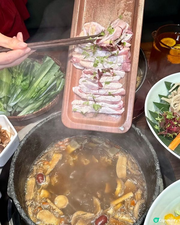 🍄‍🟫蘑菇自行研發火鍋湯首店