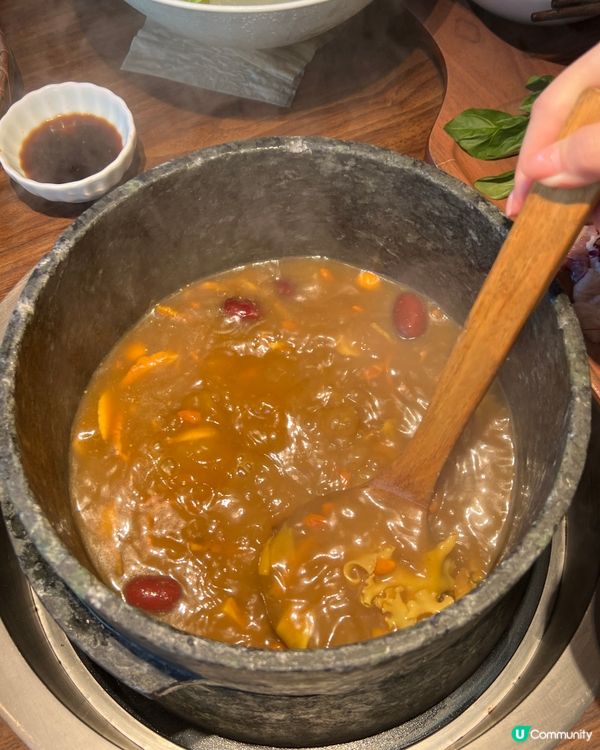 🍄‍🟫蘑菇自行研發火鍋湯首店