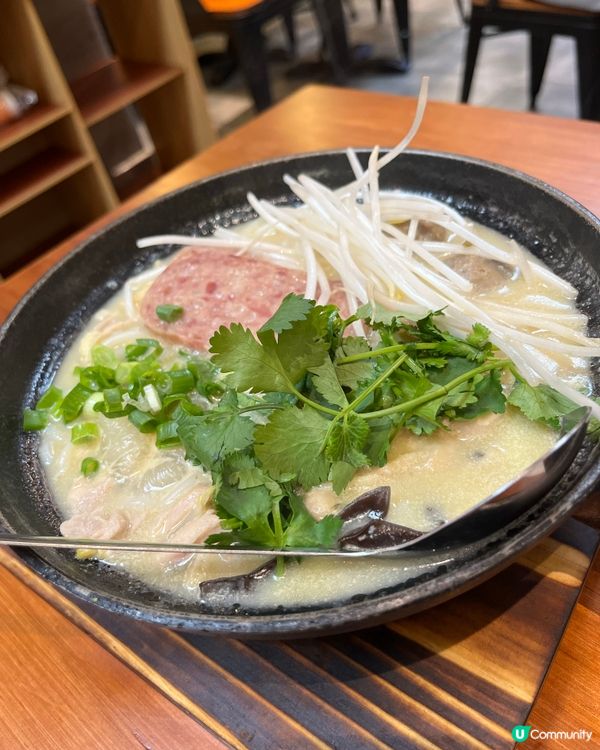 銅米線🤤灣仔高級享受！花膠雞湯勁正！🍜