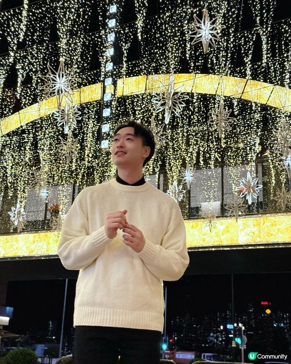 聖誕金色海，金色聖誕裝飾橫跨整個尖沙咀馬路❄️✨