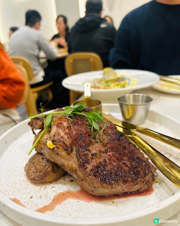 西班牙海鮮飯😋牛扒超正！🤤 扇貝必點！💯