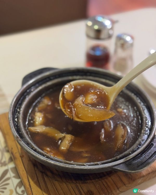 金屋泰國菜，正宗泰菜😋！今晚食咩好？