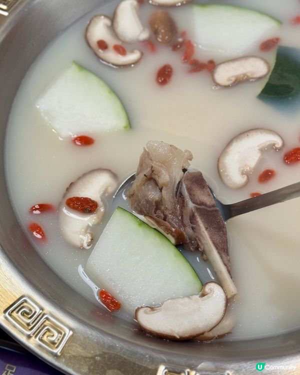 人氣排隊火鍋店 多款任食高質食材🍲🥬