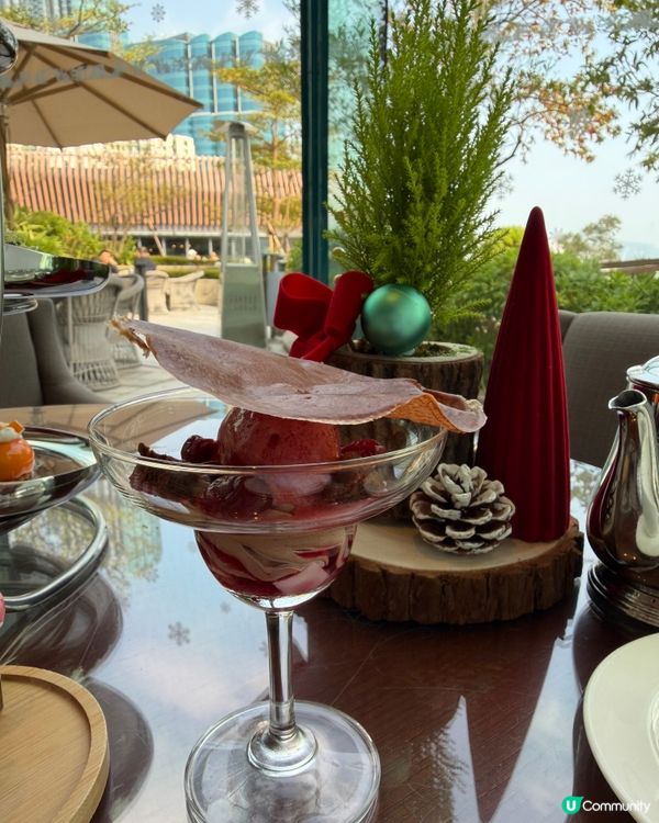 聖誕閨蜜下午茶！🥂 魚子醬超奢華下午茶！😋