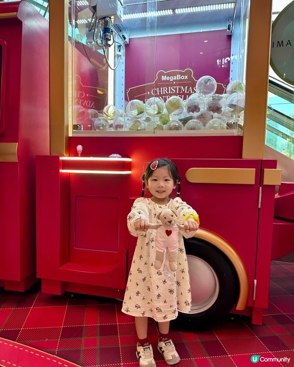 熊啤啤聖誕夢幻打卡區！📸🎁🎄