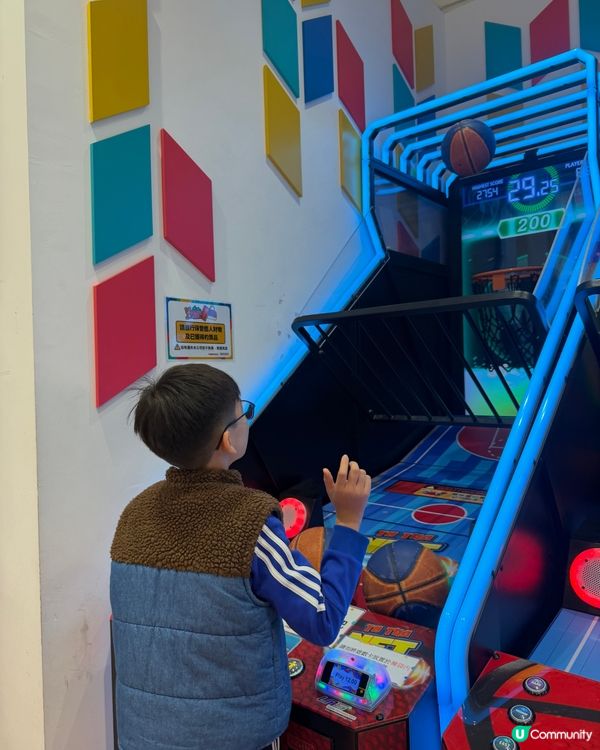 NAMCO 係大人細佬都鐘意玩嘅地方