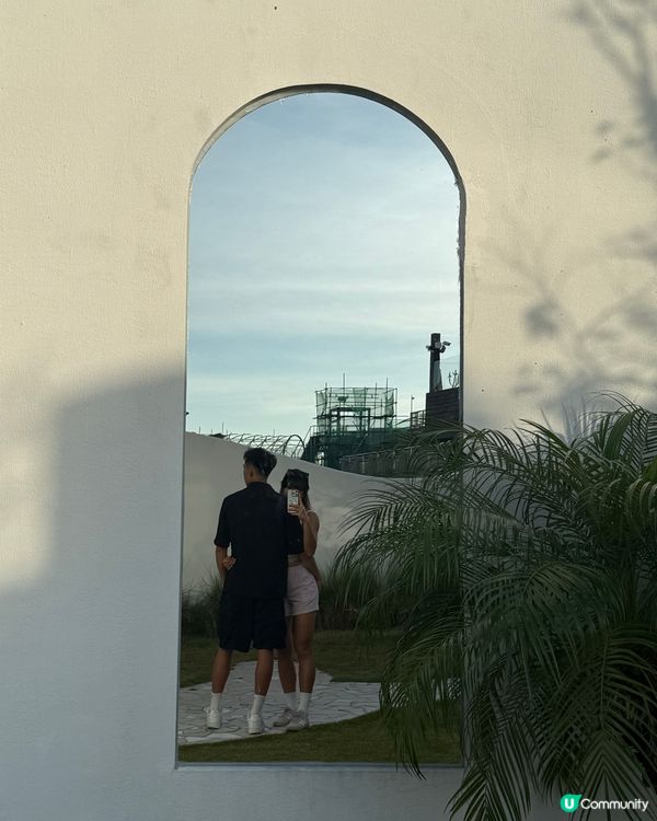 希臘洞穴泡池風格打卡