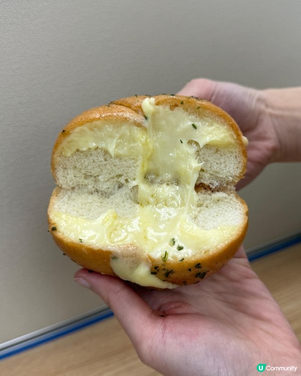 Threads爆紅蒜蓉忌廉芝士包大比拼  7-11新出聯乘 VS 人氣街坊小店