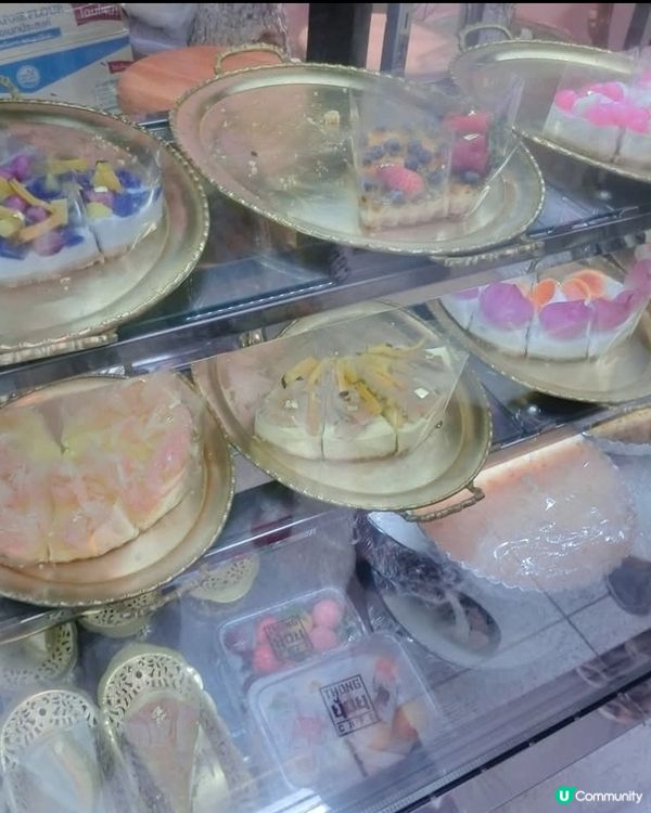 「Thongyoy Cafe ทองย้อย คาเฟ่」
