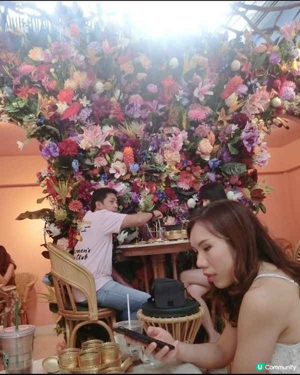 「Thongyoy Cafe ทองย้อย คาเฟ่」
