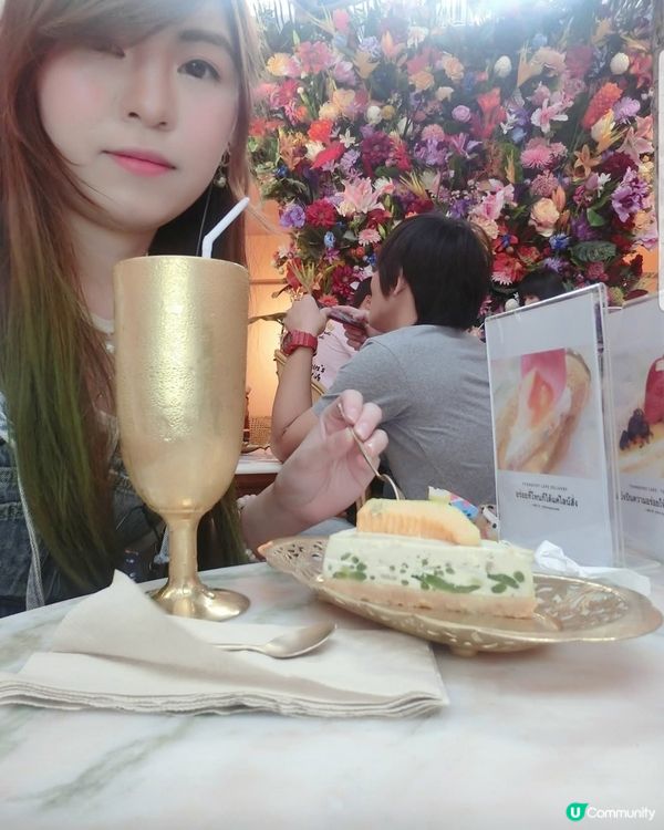 「Thongyoy Cafe ทองย้อย คาเฟ่」