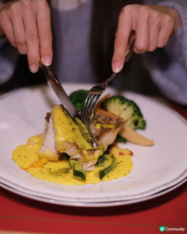 星級酒店餐廳聯乘迷你毛聖誕甜品！提拉米蘇必試😋