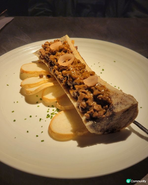 牛骨髓和牛粒多士🤤！牛嘅精華盡喺呢度！