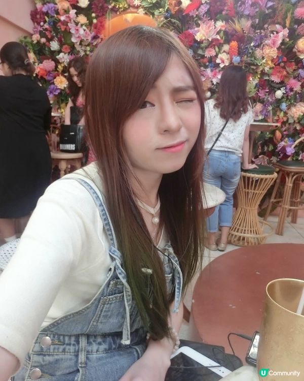 「Thongyoy Cafe ทองย้อย คาเฟ่」