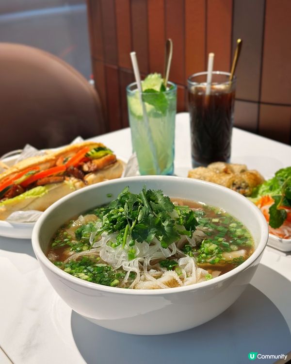 連續8年榮獲米芝蓮推介喺灣仔月街好有人氣嘅Pho店🇻🇳Bra...