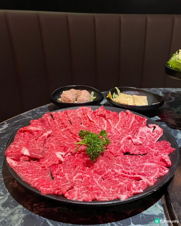 雙拼湯底，兩種滋味