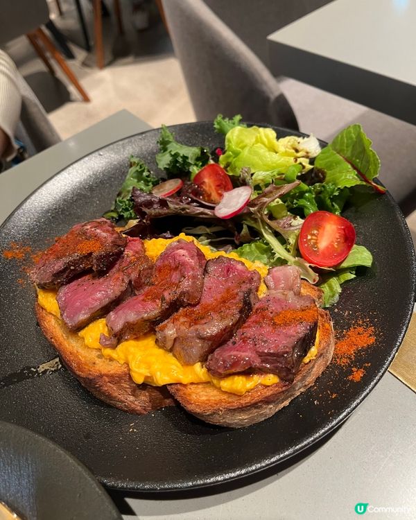 Good food in “Lab Zero”