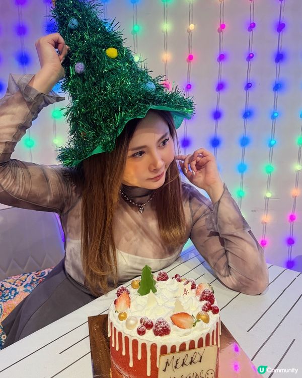 今個聖誕蛋糕由Agnès b. 承包💕💕