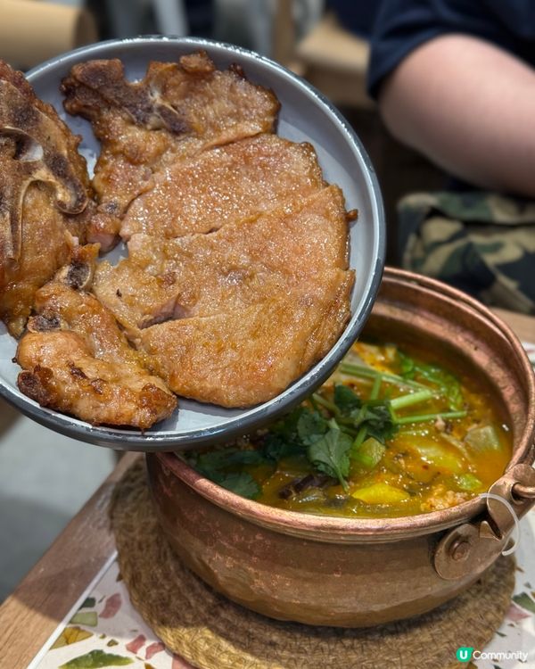 厚福街の昆明銅鍋米線