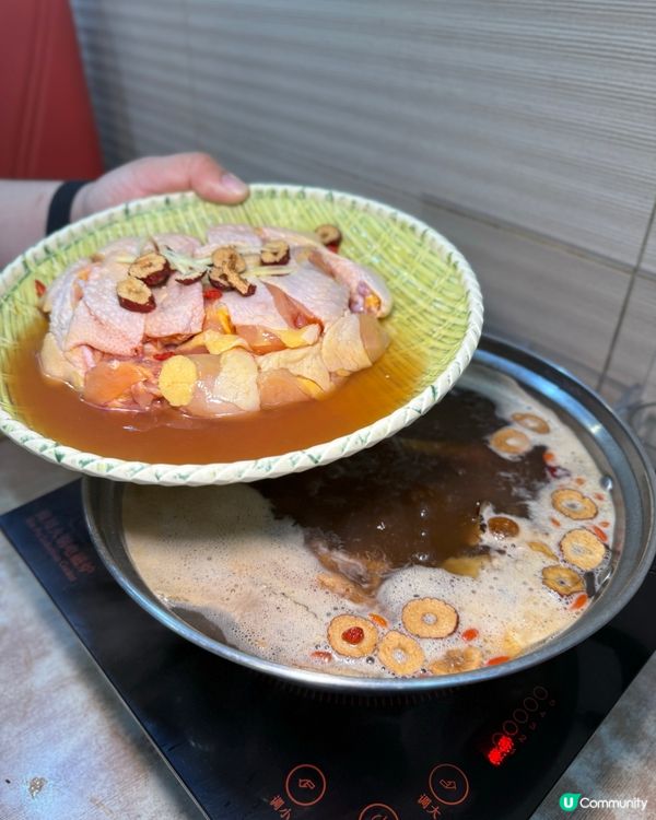 座無虛席の街坊火鍋老店