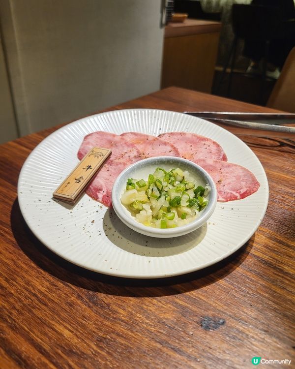 台北燒肉 - 貼心專人桌邊服務🌟