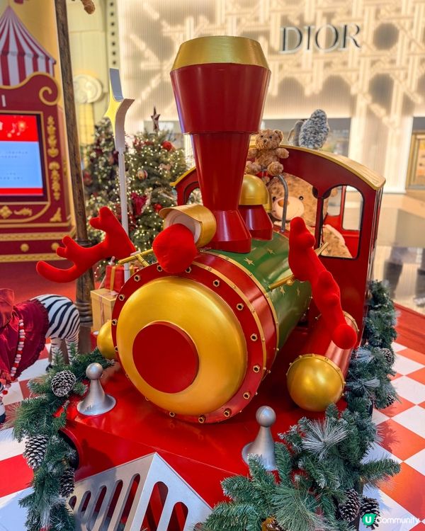 1.  台北101聖誕🎄！玩具總動員陪你過