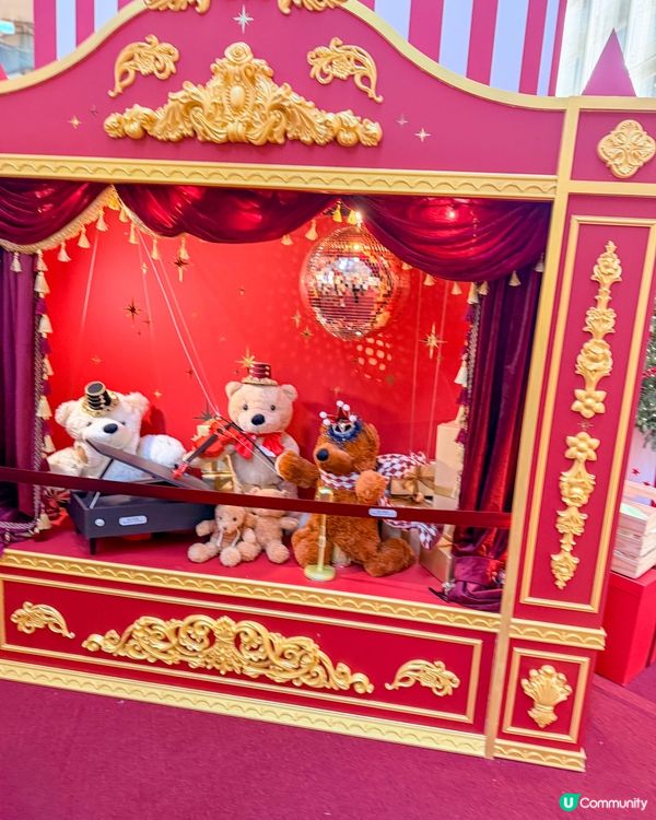 1.  台北101聖誕🎄！玩具總動員陪你過