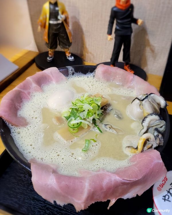 廣島牡蠣濃湯拉麵🦪，世一雞皮餃子🐥