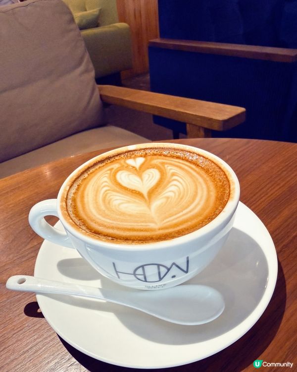 1.  文青木系餐廳🤤！必試手工意粉🍝+巴斯克蛋糕🍰！