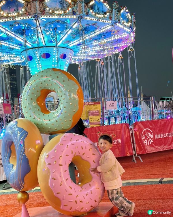 AIA嘉年華玩到癲！🥳 豬仔錢罌勁吸睛！🐷