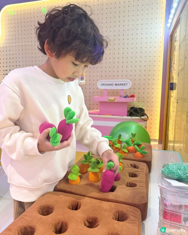 ✨nobi nobi 夢幻樂園太空聖誕夢幻之旅