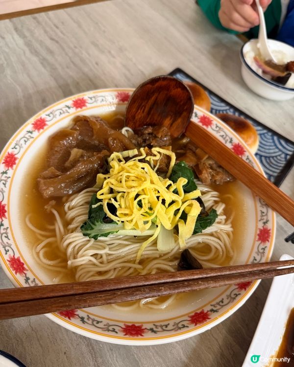 上海名居好座，食物不俗，可以訂位🤫