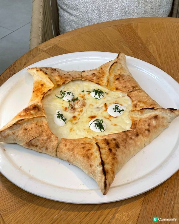 偷閑半天假 食最愛pizza