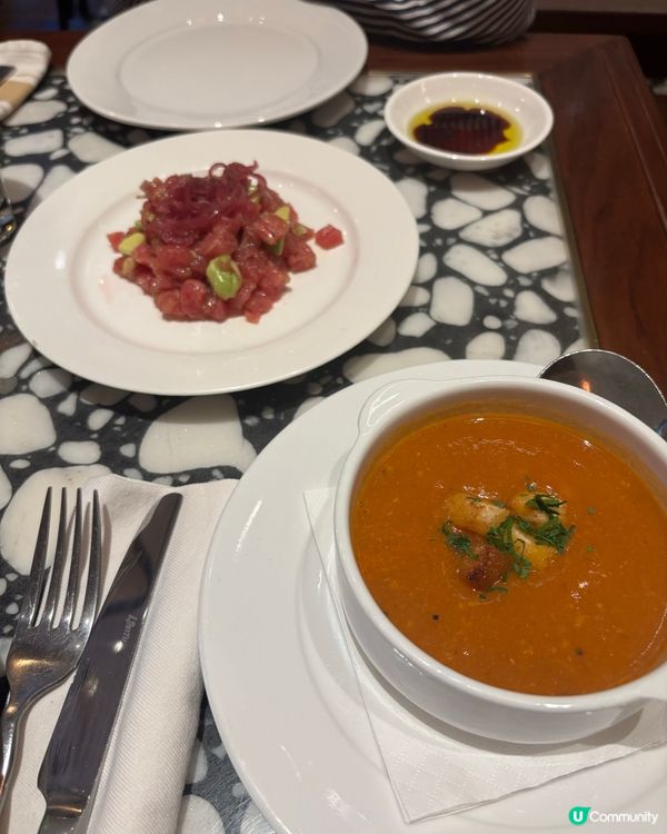 聖誕限定開心果tiramisu 😋